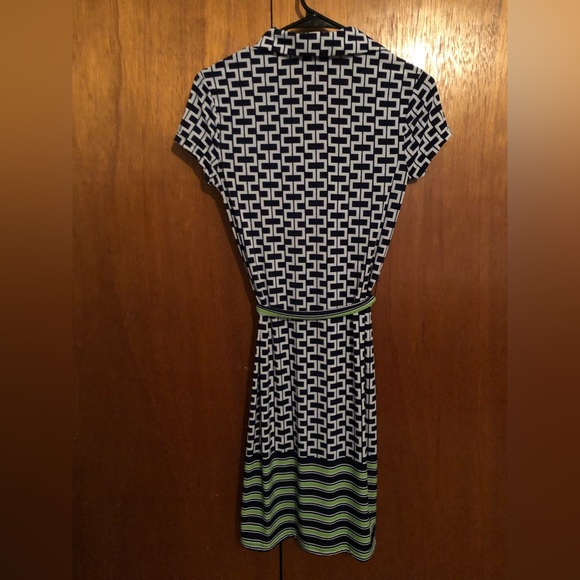Dress by Mlle Gabrielle size small - Picture 4 of 4